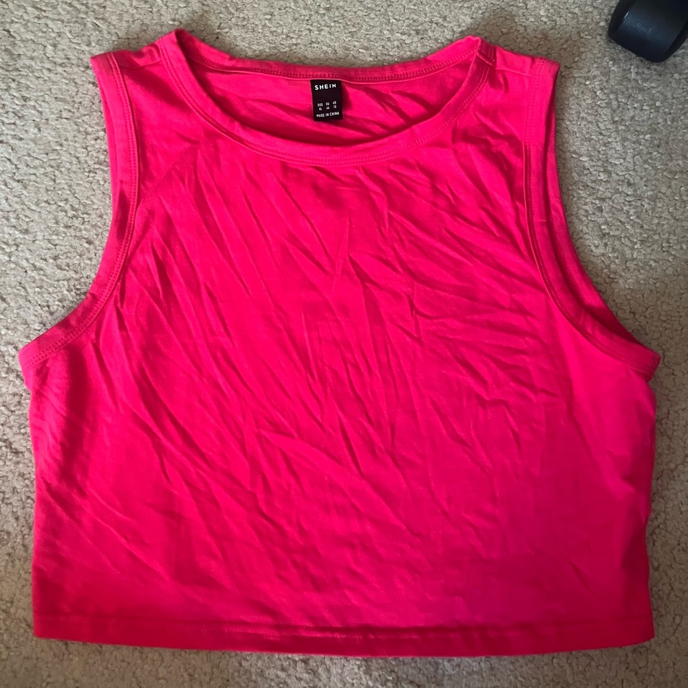 Pink cropped tank top